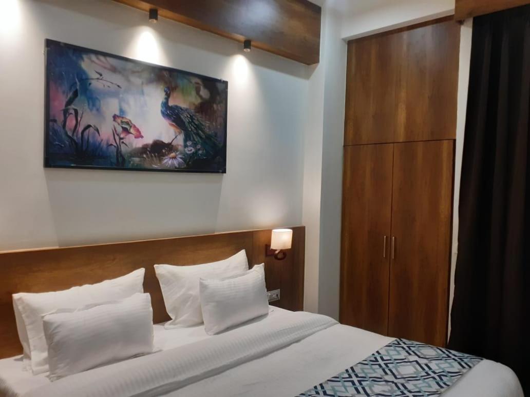 The Govindam Resort Vrindávan Kültér fotó