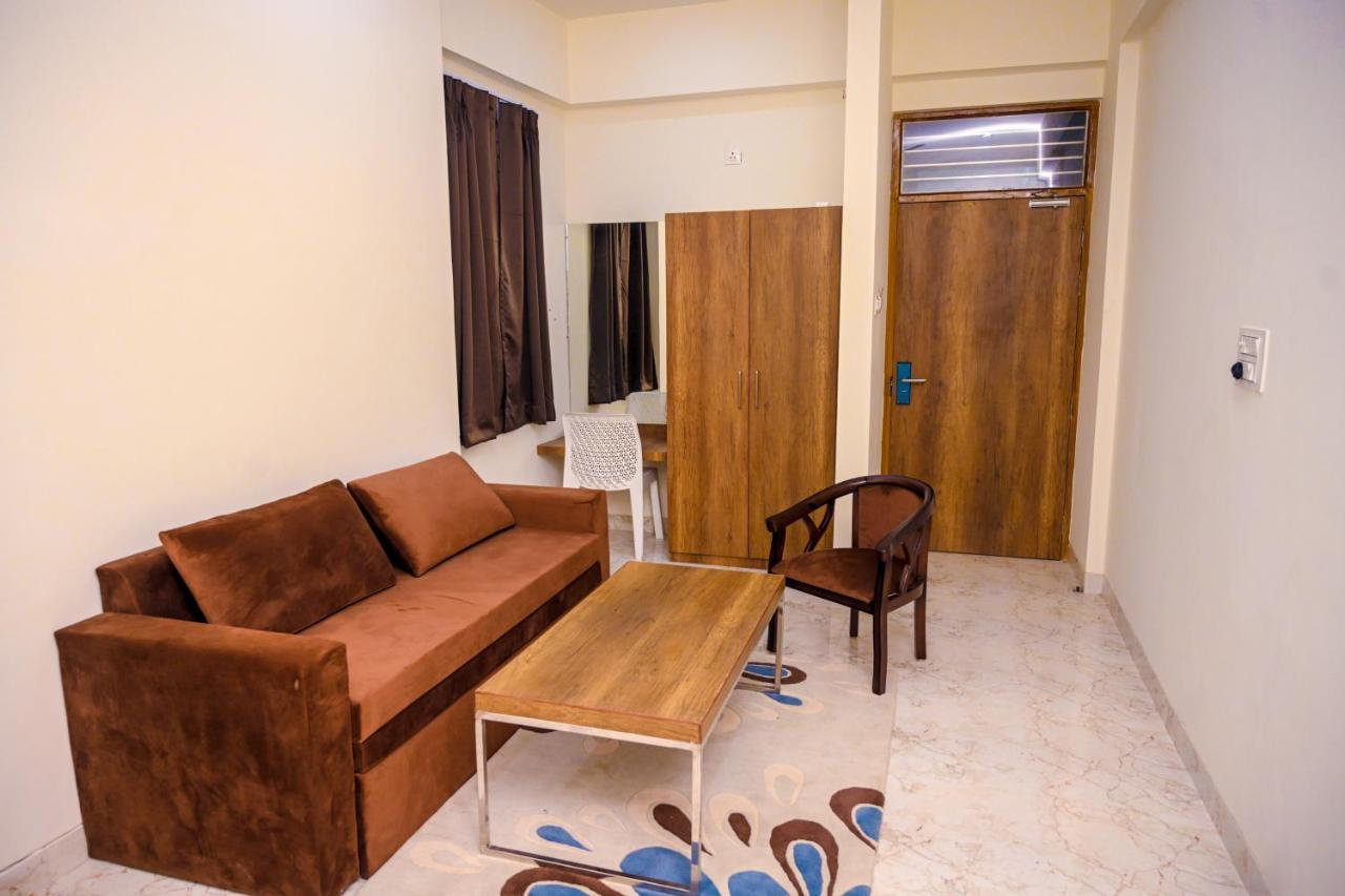 The Govindam Resort Vrindávan Kültér fotó